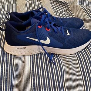 Nike Legend React Size 13 Running shoes